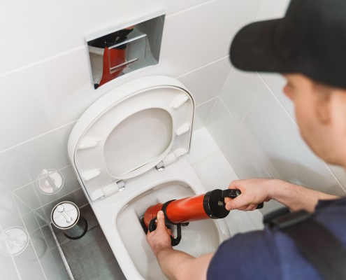 Combien coûte le débouchage des toilettes ?